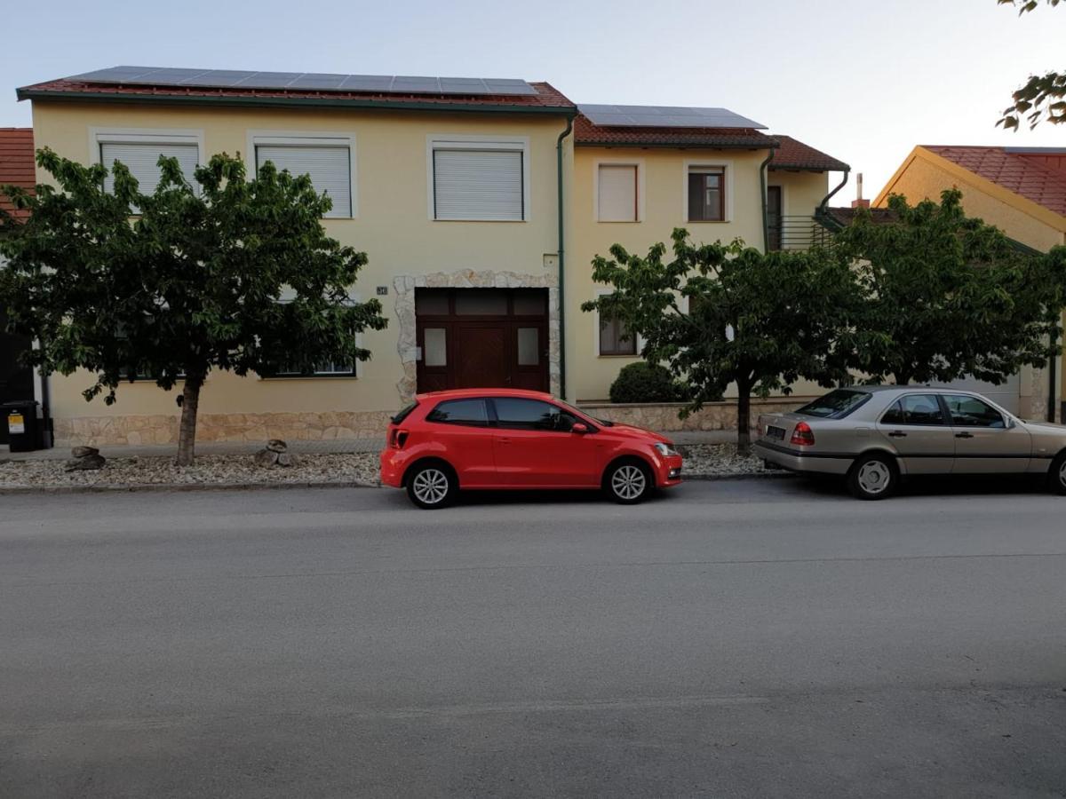 פמהגן Ferienwohnung Koppi מראה חיצוני תמונה