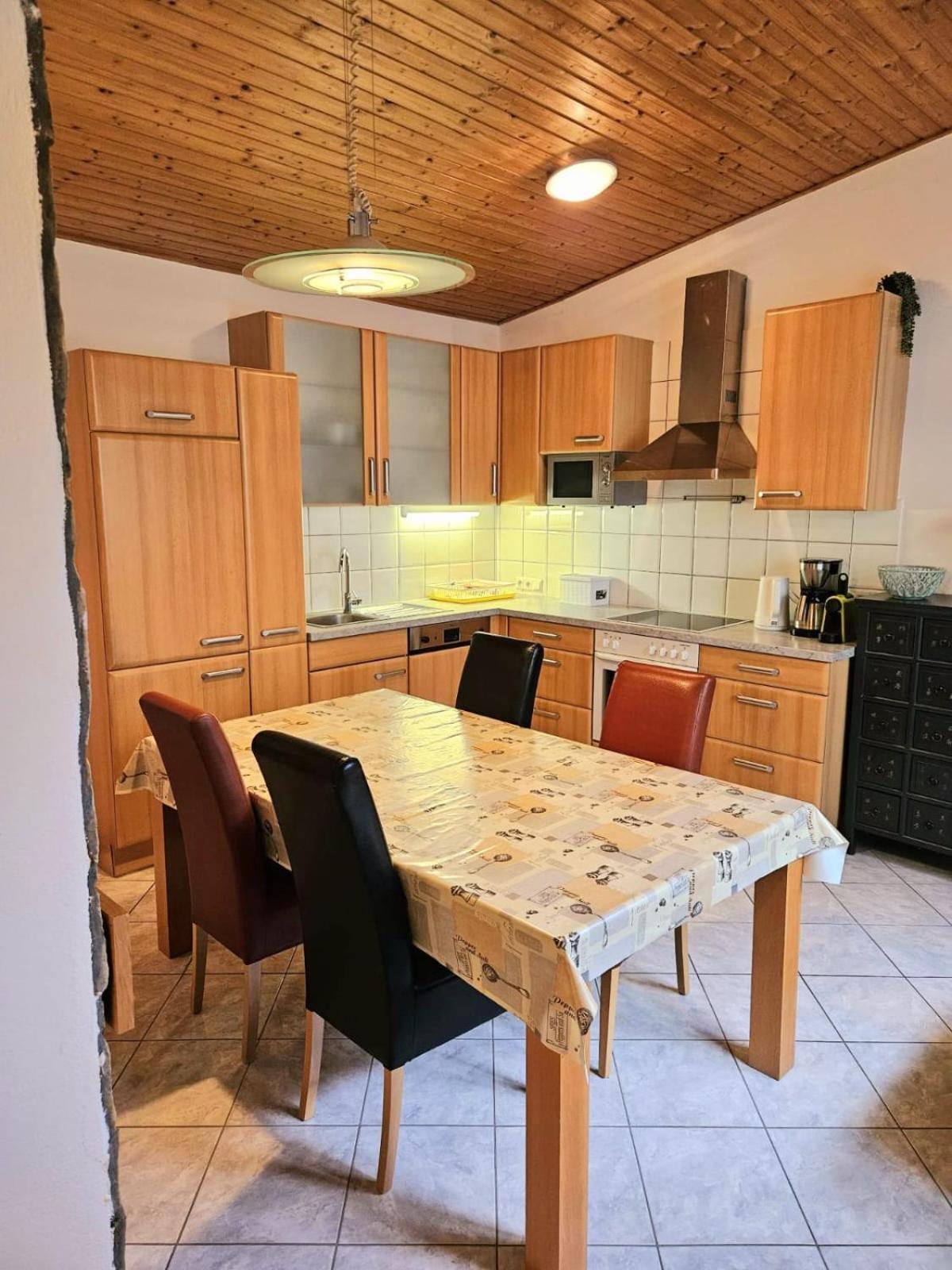 פמהגן Ferienwohnung Koppi מראה חיצוני תמונה